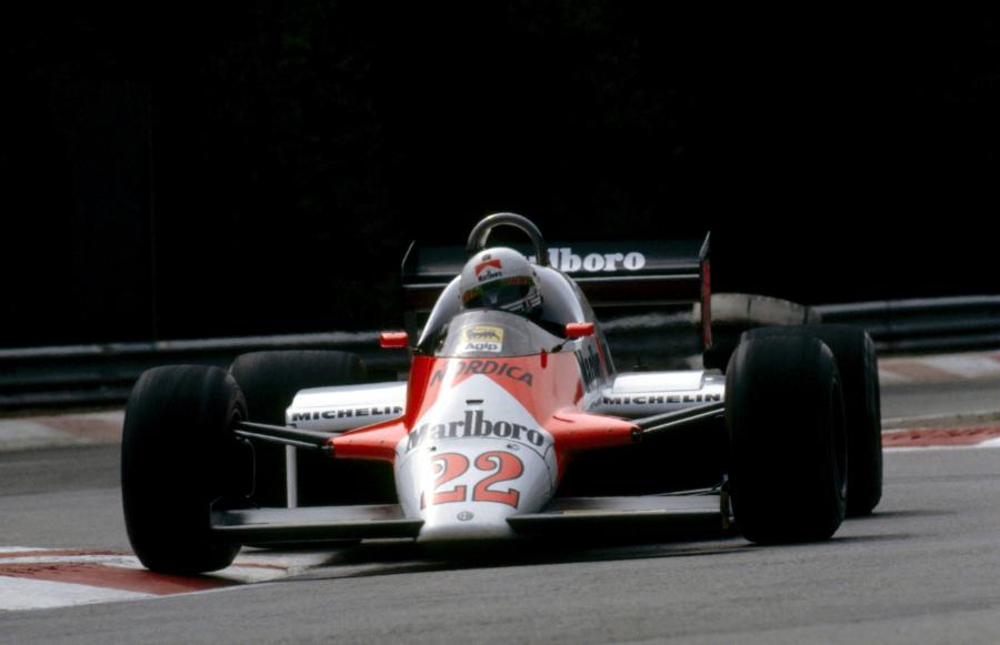  Alfa Romeo 183T 1983 года  (фото 4 из 11)
